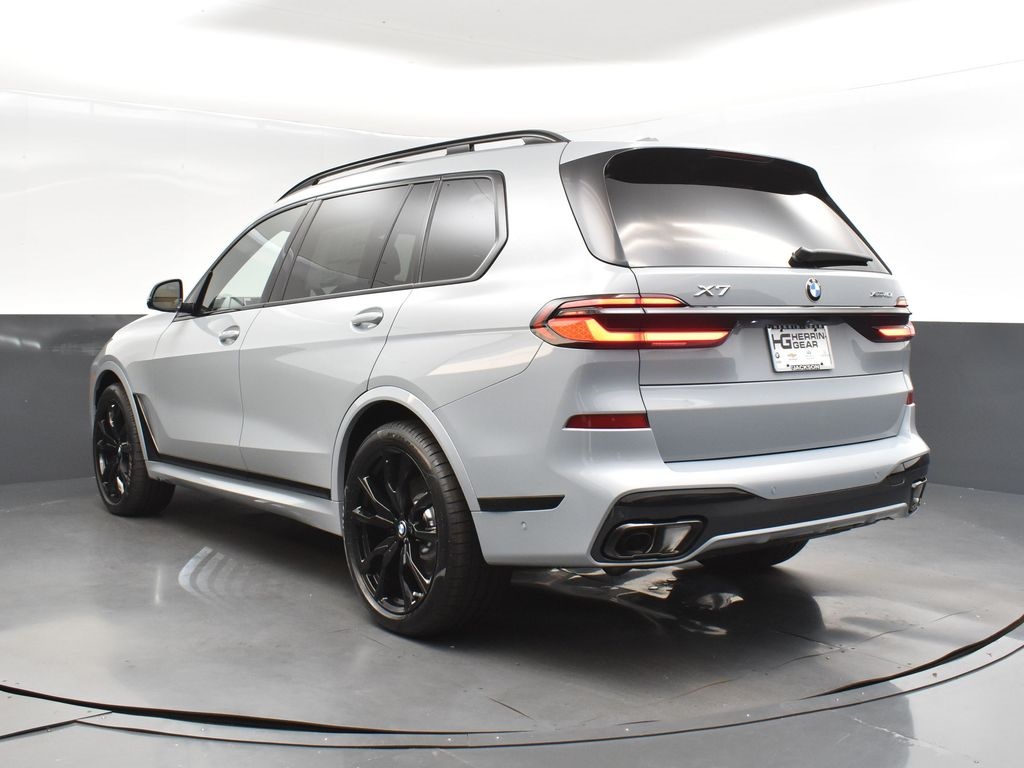 2026 Brooklyn Gray Metallic BMW X7 xDrive40i AWD SUV