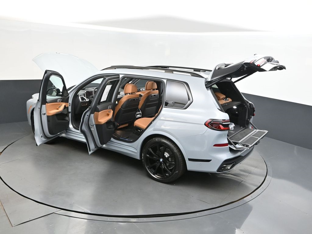 2026 Brooklyn Gray Metallic BMW X7 xDrive40i AWD SUV