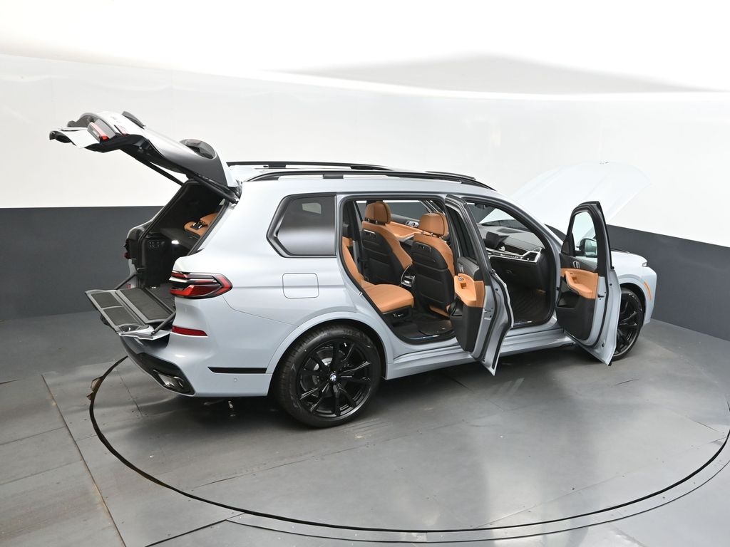 2026 Brooklyn Gray Metallic BMW X7 xDrive40i AWD SUV