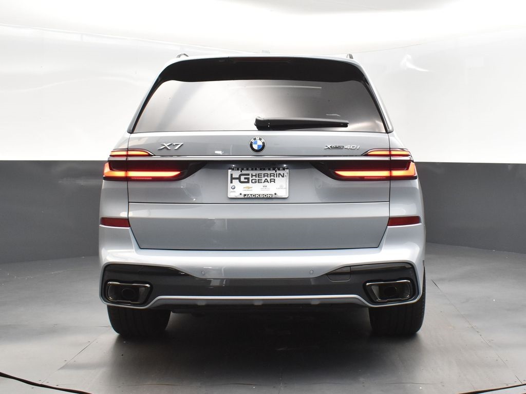 2026 Brooklyn Gray Metallic BMW X7 xDrive40i AWD SUV