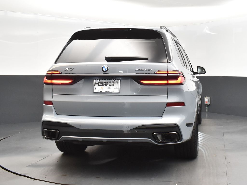2026 Brooklyn Gray Metallic BMW X7 xDrive40i AWD SUV