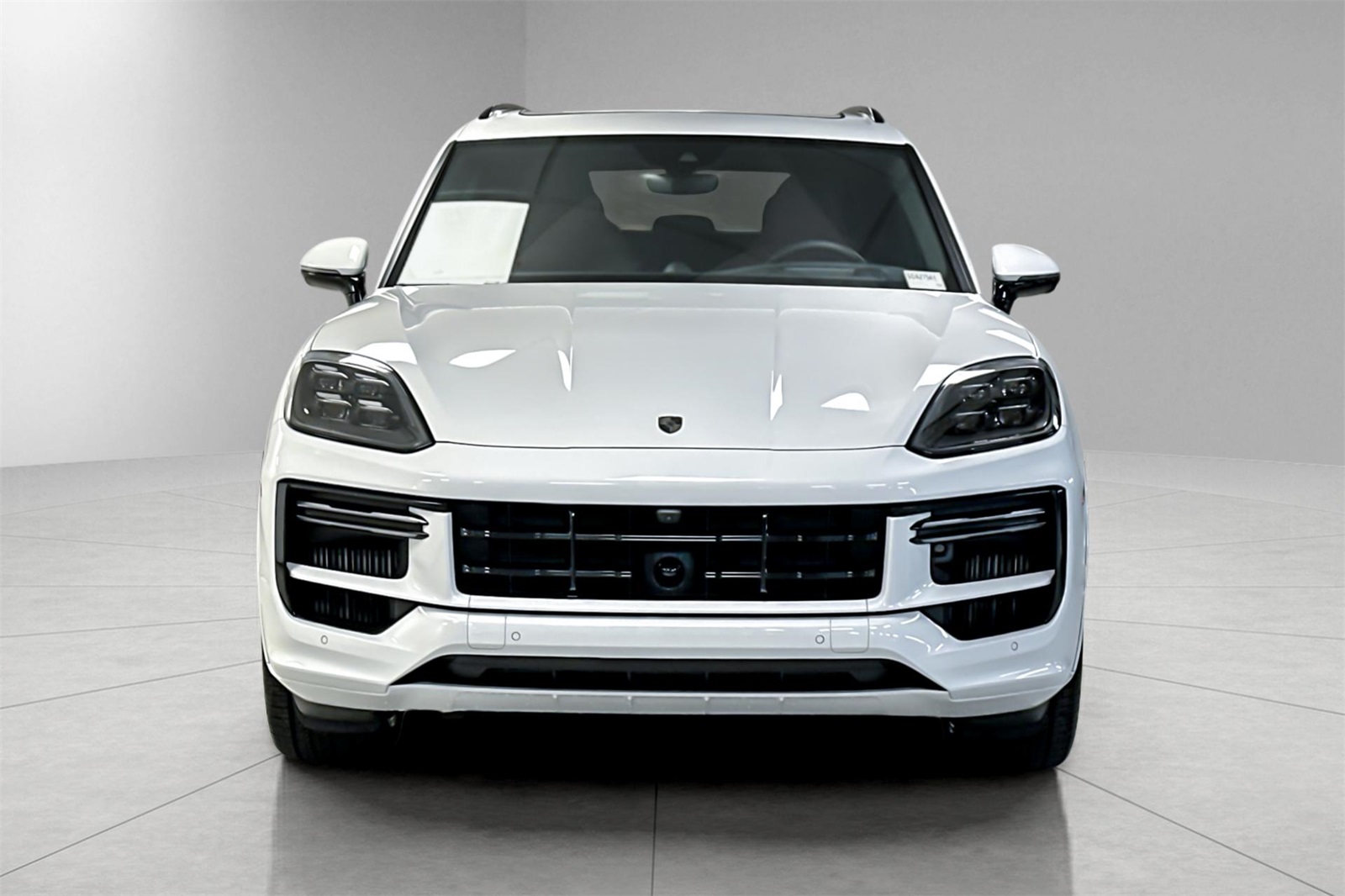 2025 Porsche Cayenne Turbo E-Hybrid photo 11