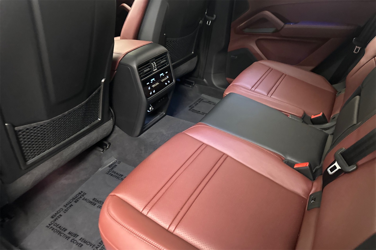 2025 Porsche Cayenne Turbo E-Hybrid photo 14