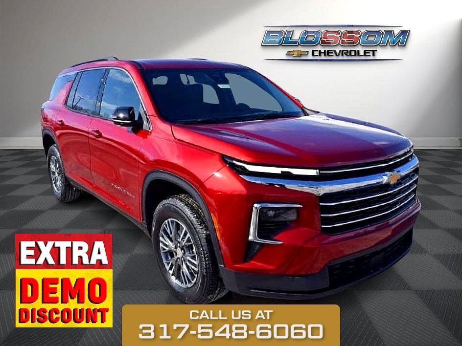 2025 Radiant Red Tintcoat Chevrolet Traverse LT SUV