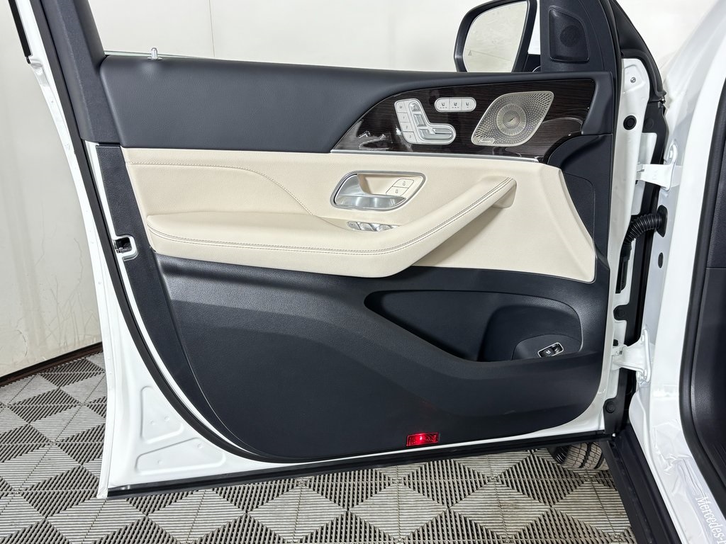 new 2026 Mercedes-Benz GLE car, priced at $70,420