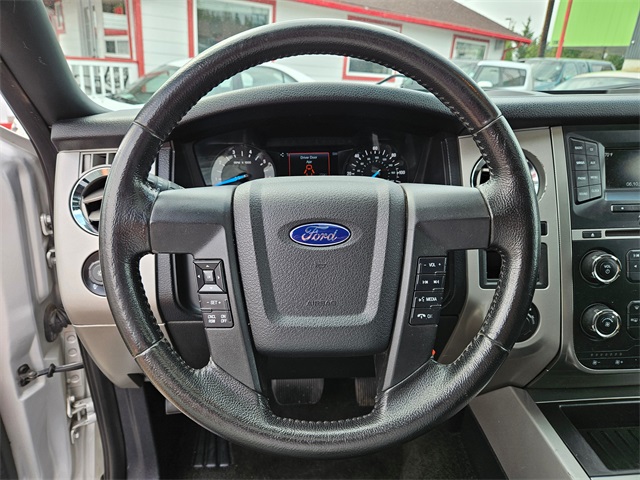 2015 Ford Expedition EL photo 16
