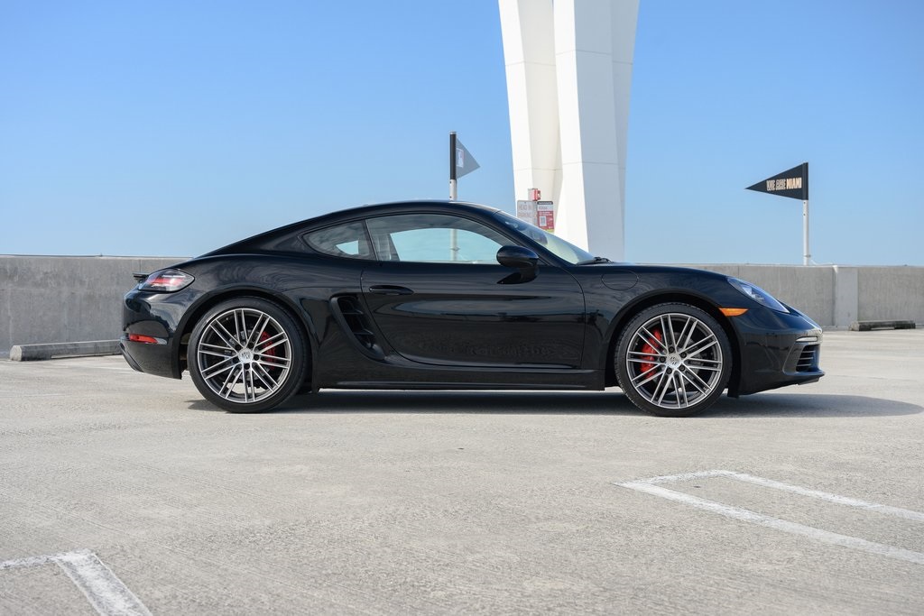 2018 Porsche Cayman S photo 4