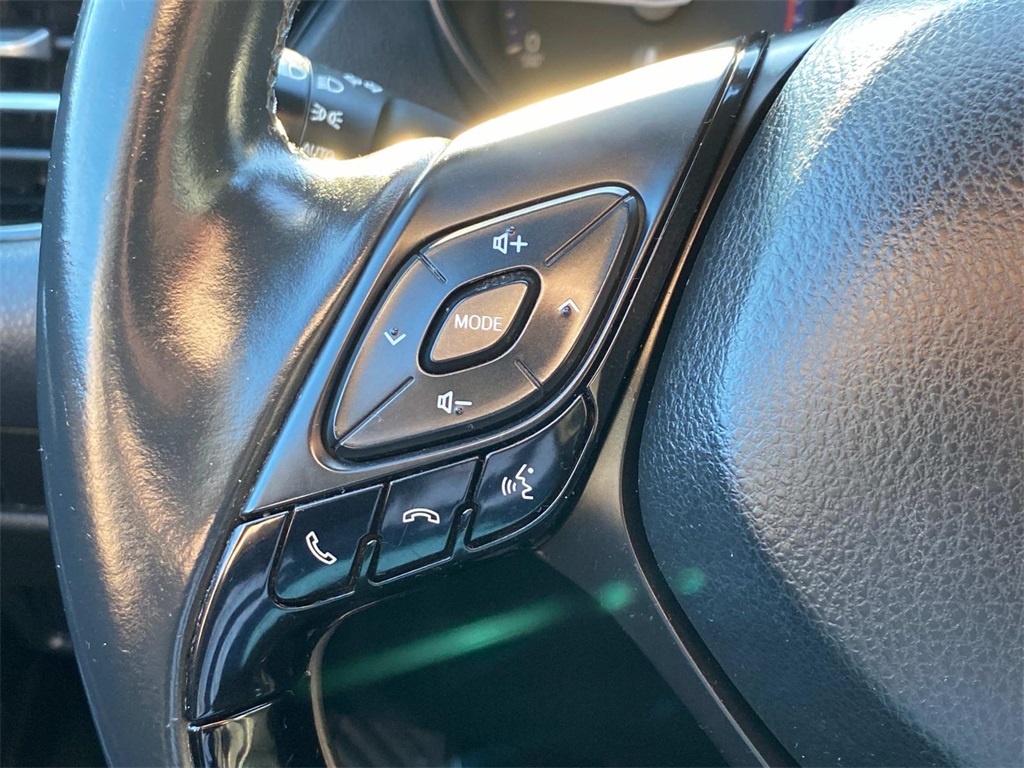 2019 Silver Toyota C-HR XLE FWD SUV