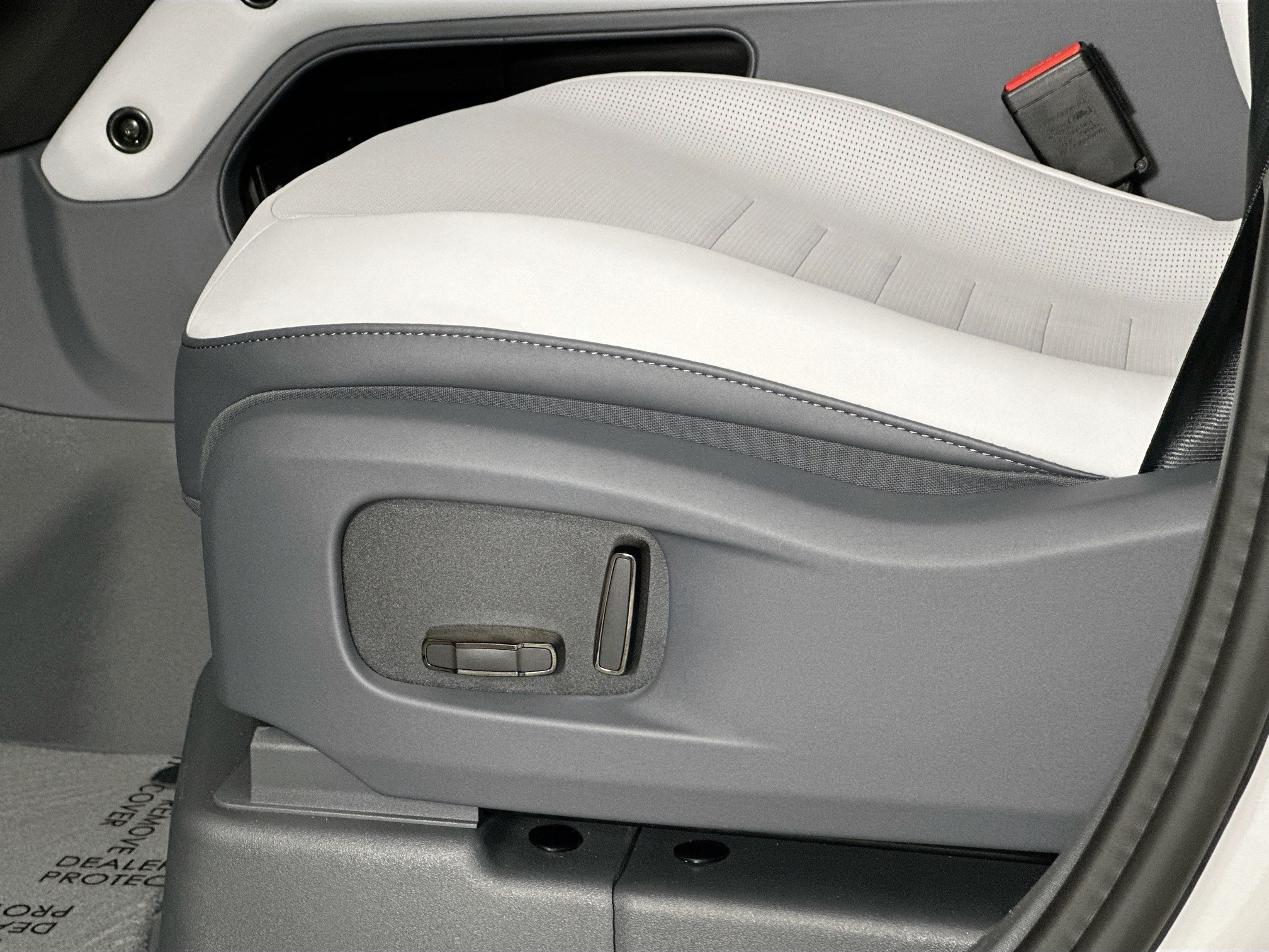 new 2026 Land Rover Defender 110 car, priced at $160,911