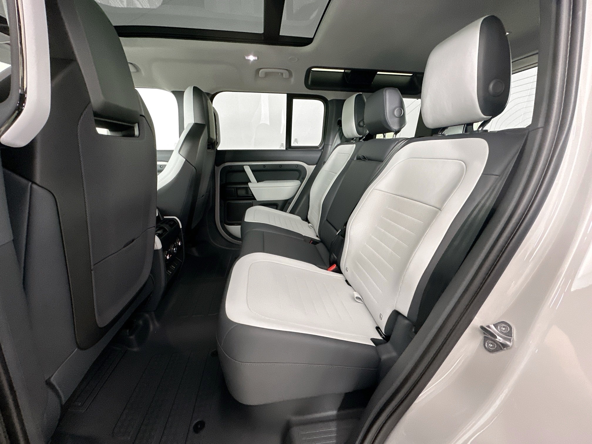 new 2026 Land Rover Defender 110 car, priced at $160,911