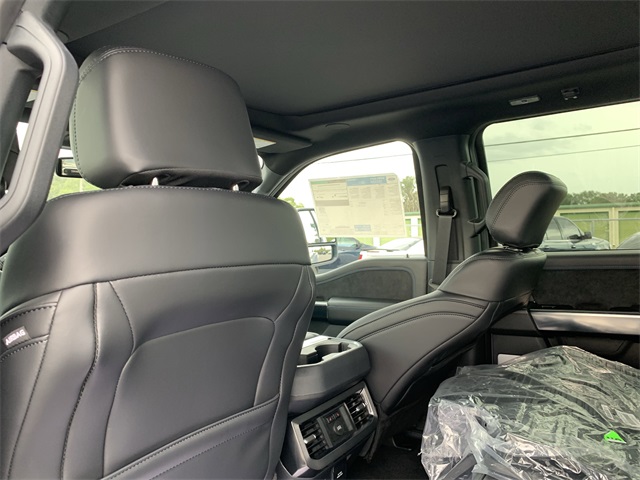 2025 Glacier Gray Metallic TriCoat Ford Super Duty F-350 DRW Platinum 4X4 Truck
