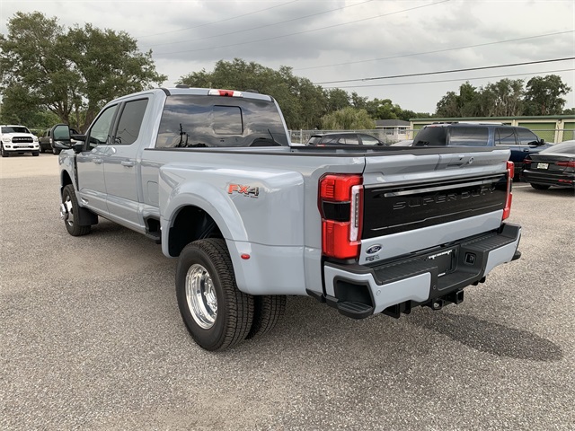 2025 Glacier Gray Metallic TriCoat Ford Super Duty F-350 DRW Platinum 4X4 Truck