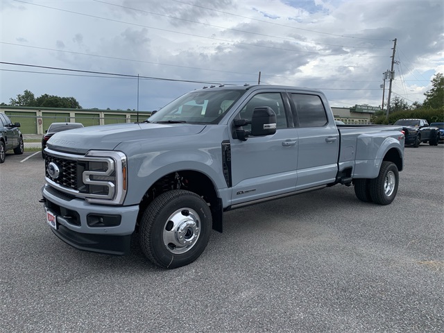 2025 Glacier Gray Metallic TriCoat Ford Super Duty F-350 DRW Platinum 4X4 Truck