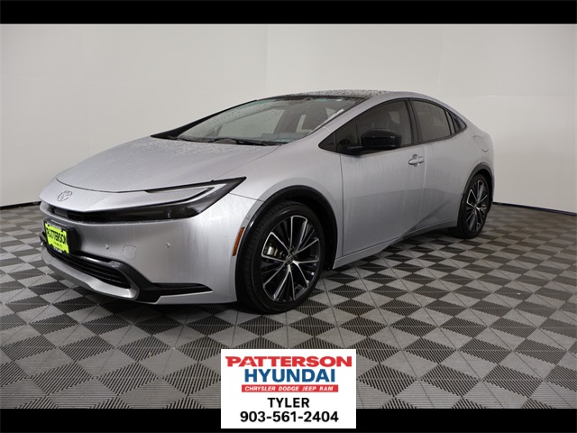 2023 Toyota Prius Limited's photo