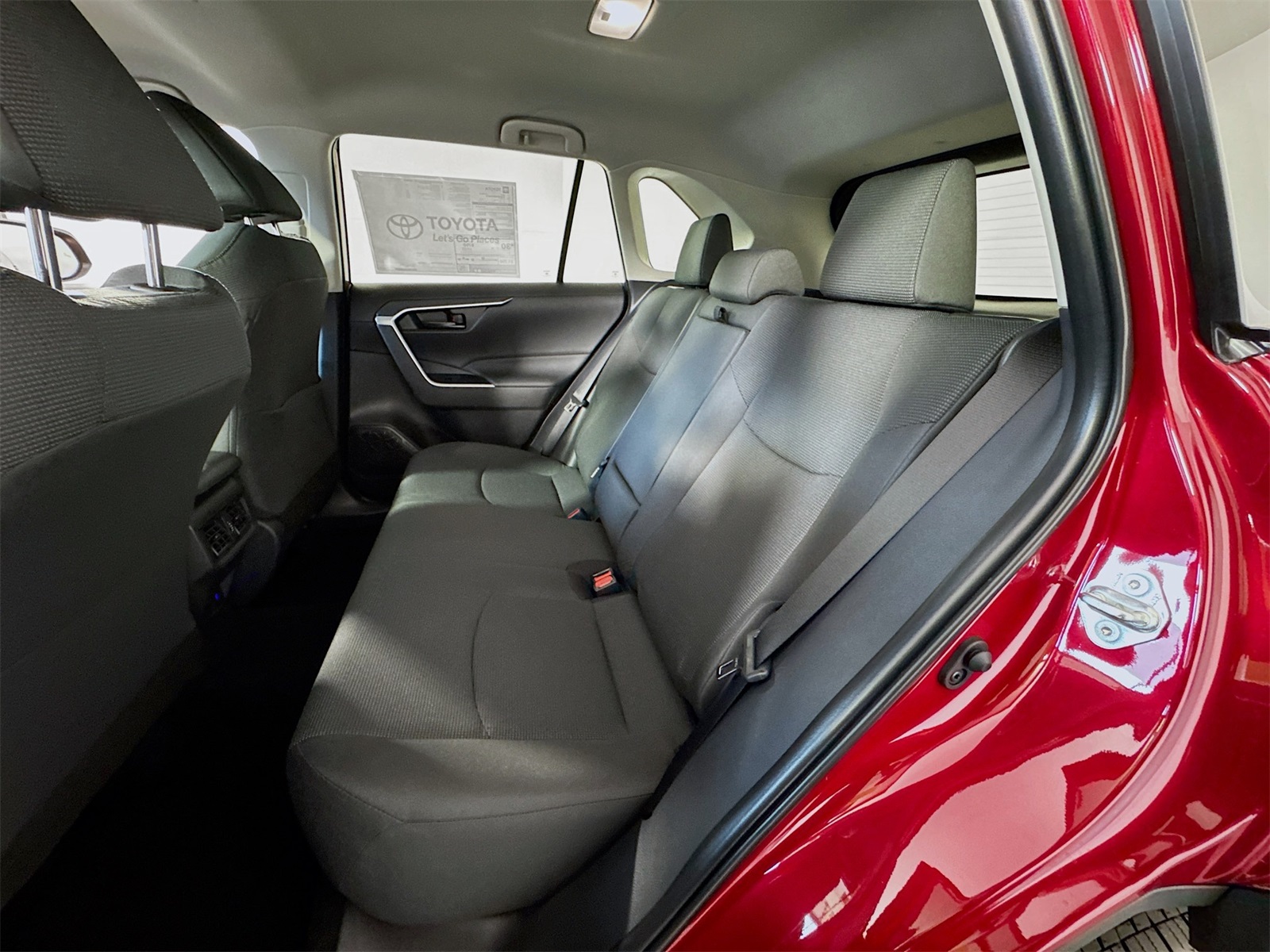 2025 Toyota RAV4 LE photo 12