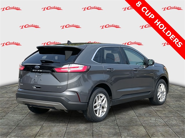 2022 Ford Edge SEL photo 3