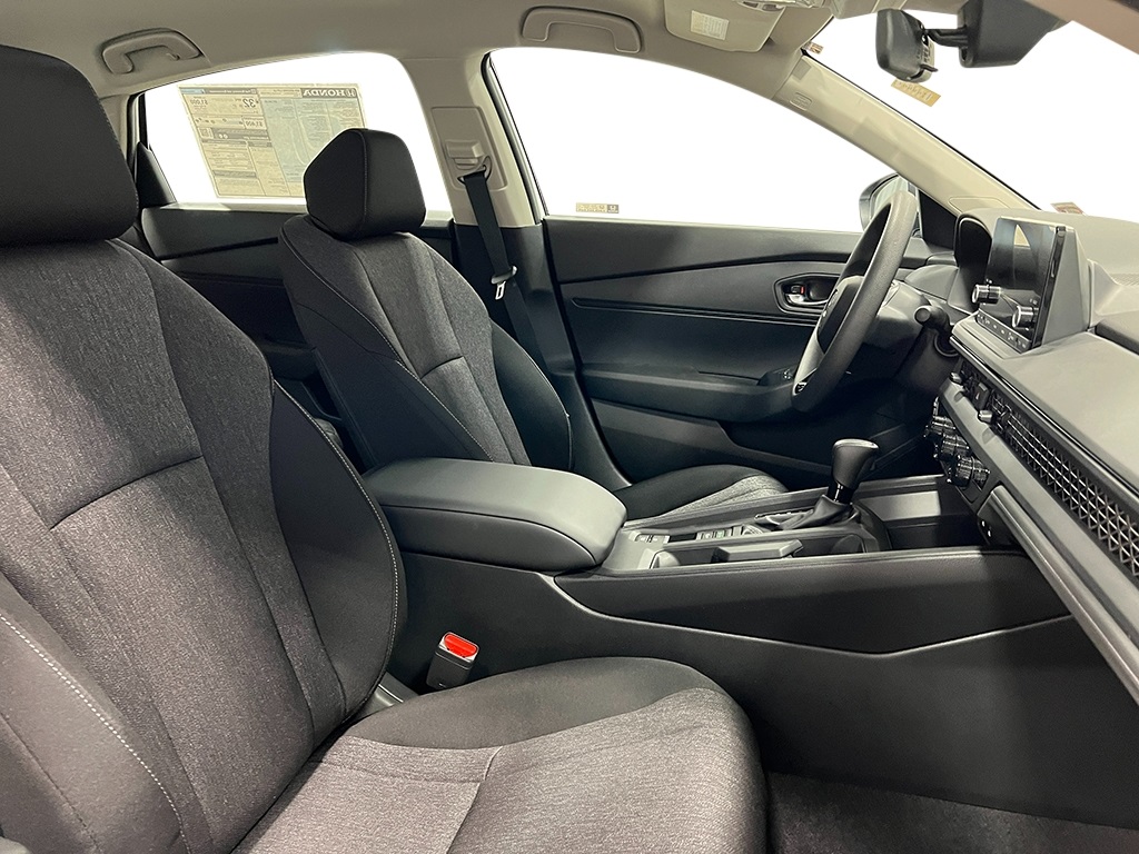 2025 Honda Accord LX Sedan 4 Dr. FWD 29