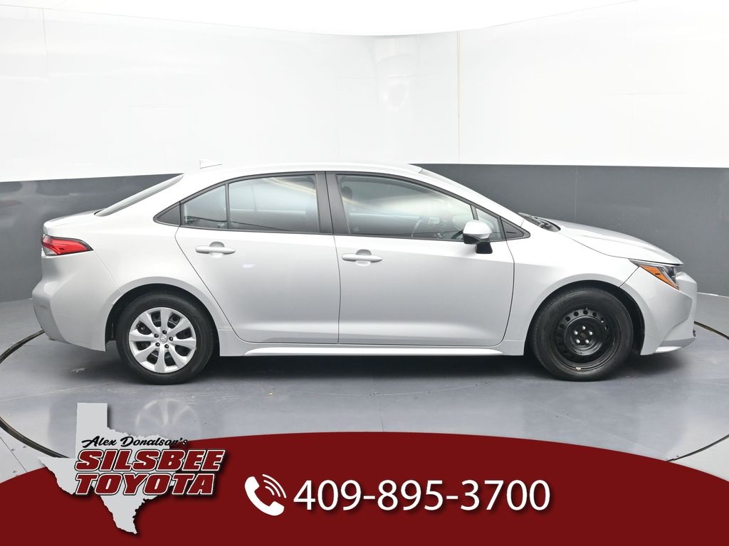 Used 2023 Toyota Corolla LE with VIN 5YFB4MDEXPP070566 for sale in Northfield, Minnesota
