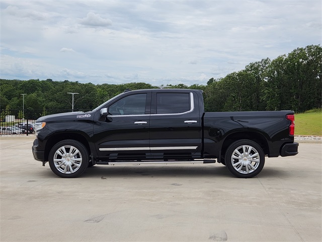 2025 Black Chevrolet Silverado 1500 High Country 4X4 Truck