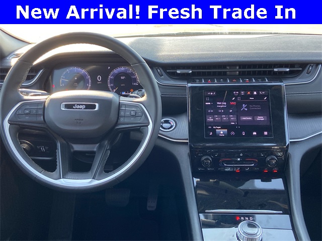 2024 Jeep Grand Cherokee Altitude photo 11