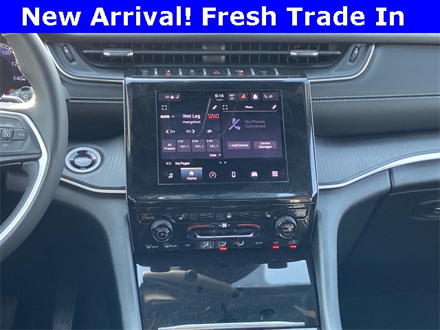2024 Jeep Grand Cherokee Altitude photo 12