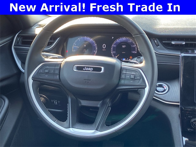 2024 Jeep Grand Cherokee Altitude photo 13