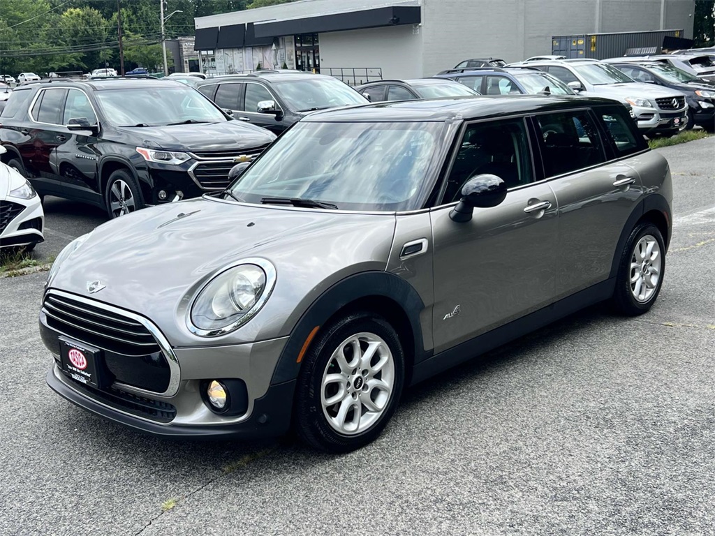 2017 Mini Clubman Base ALL4 photo 2