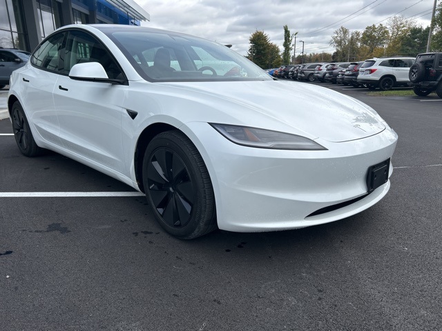 2025 Tesla Model 3 Long Range photo 4