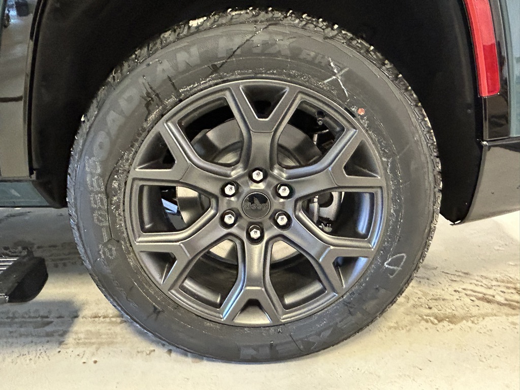 new 2026 Jeep Grand Wagoneer car, priced at $77,955