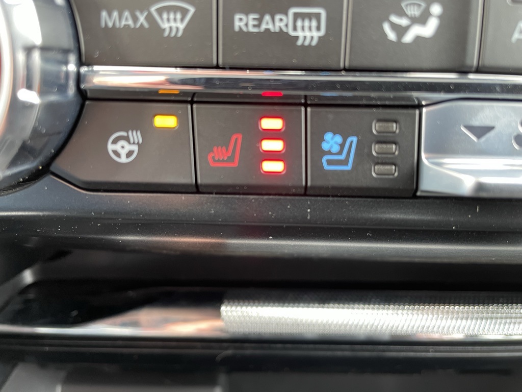 2025 Ford F-150 Lariat photo 9