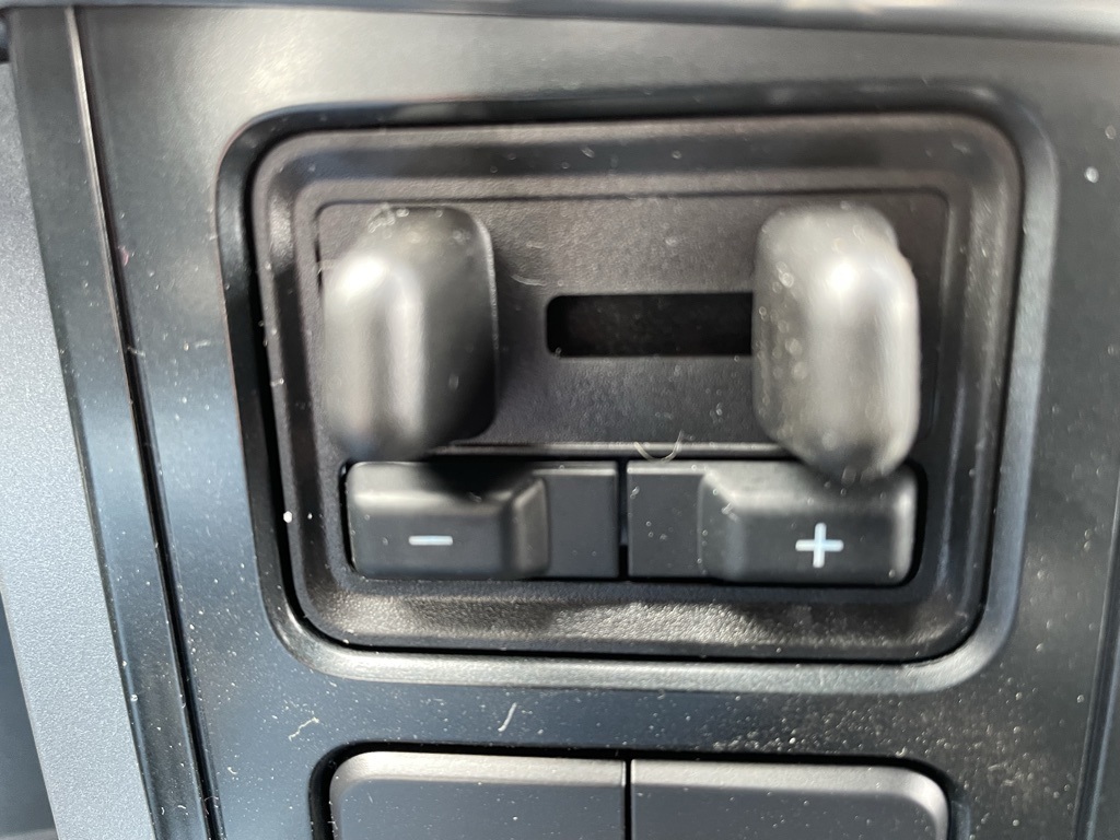 2025 Ford F-150 Lariat photo 11