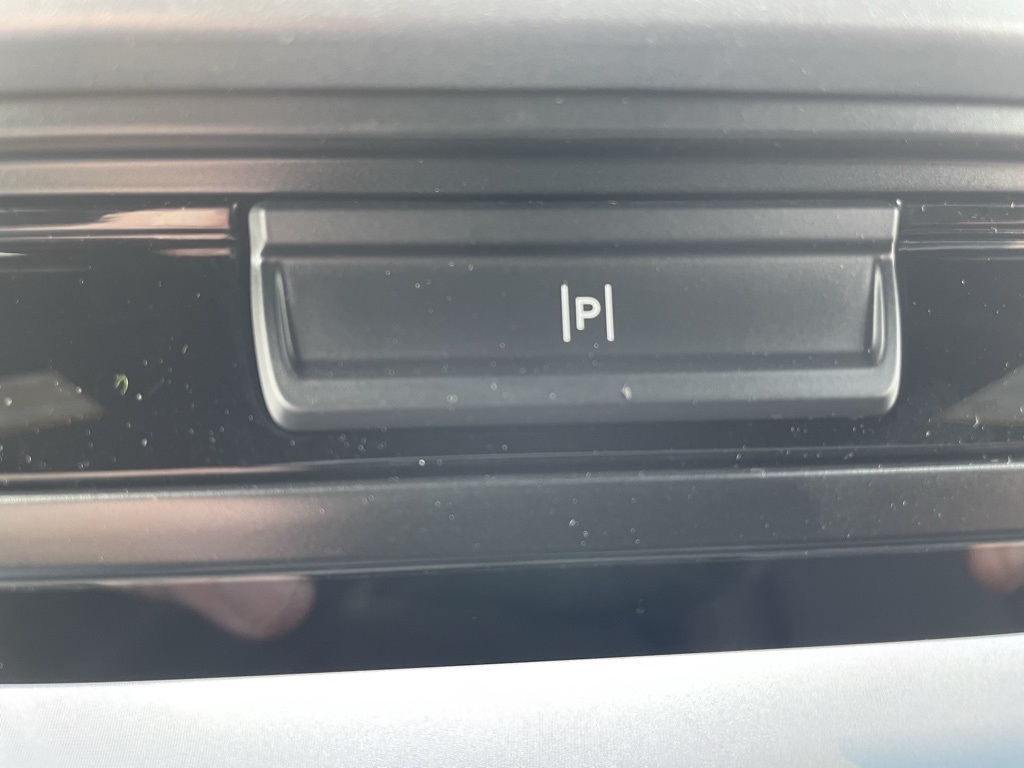 2025 Ford F-150 Lariat photo 13