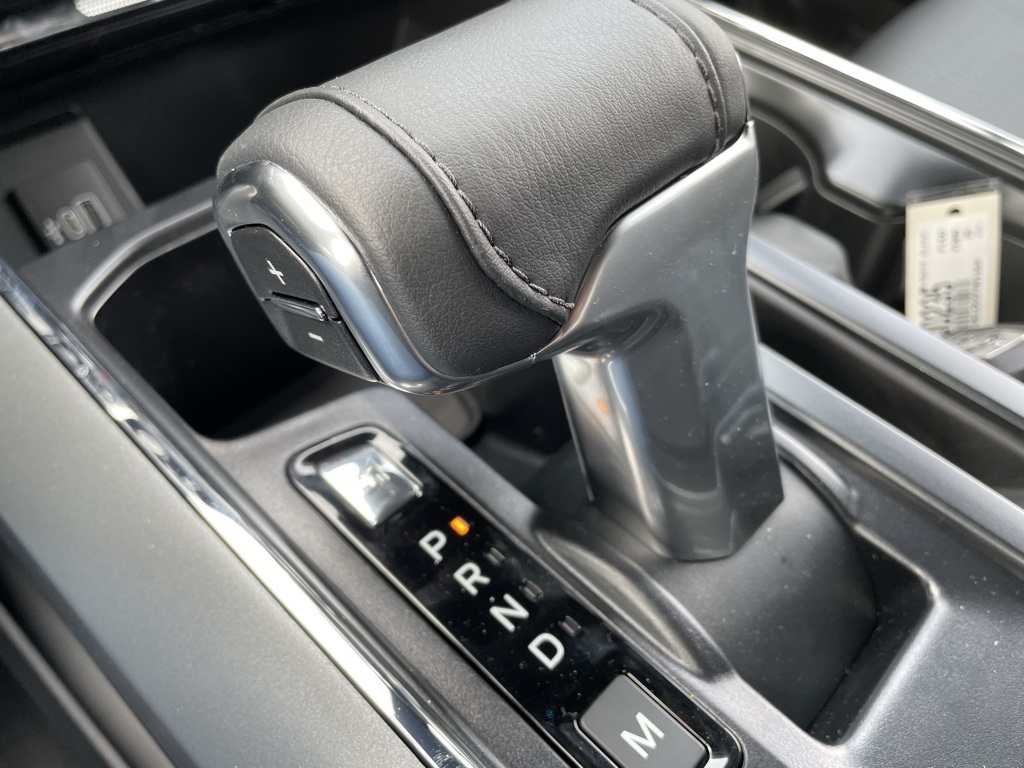 2025 Ford F-150 Lariat photo 16
