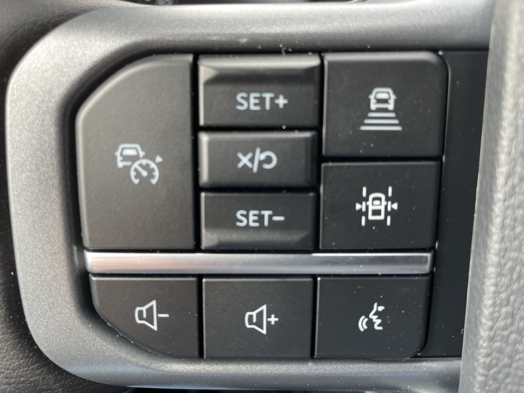 2025 Ford F-150 Lariat photo 19