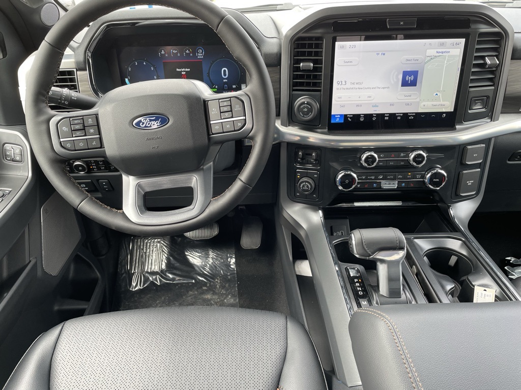 2025 Ford F-150 Lariat photo 5