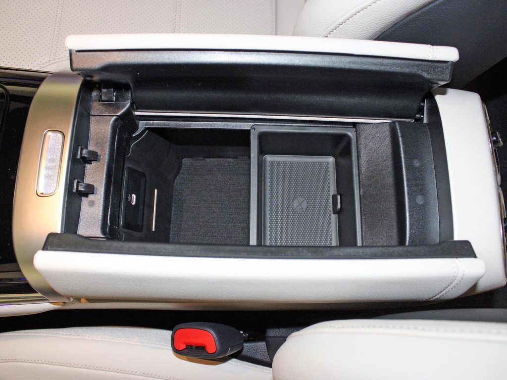 used 2025 Mercedes-Benz GLC car, priced at $49,989