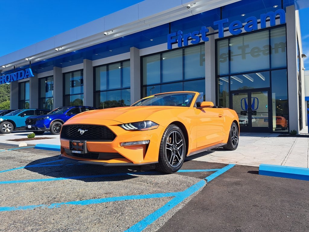 2020 Ford Mustang EcoBoost Convertible RWD 2