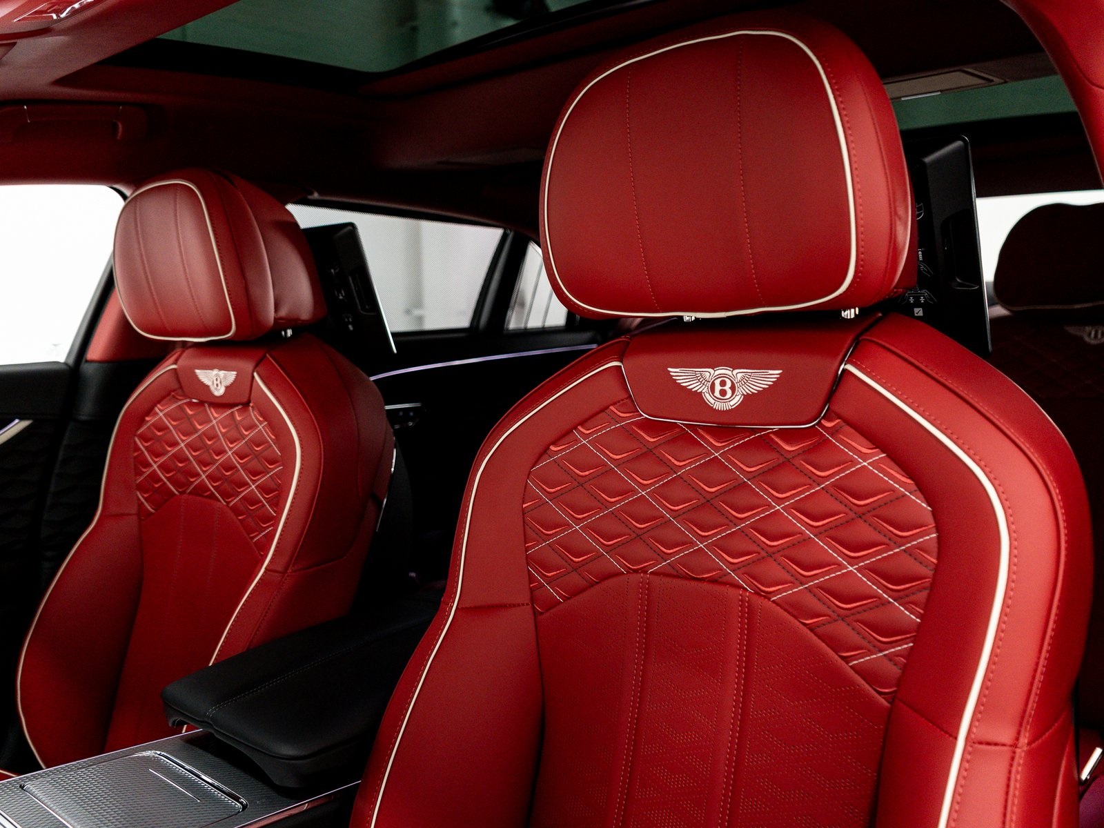 2025 Bentley Flying Spur Mulliner photo 15