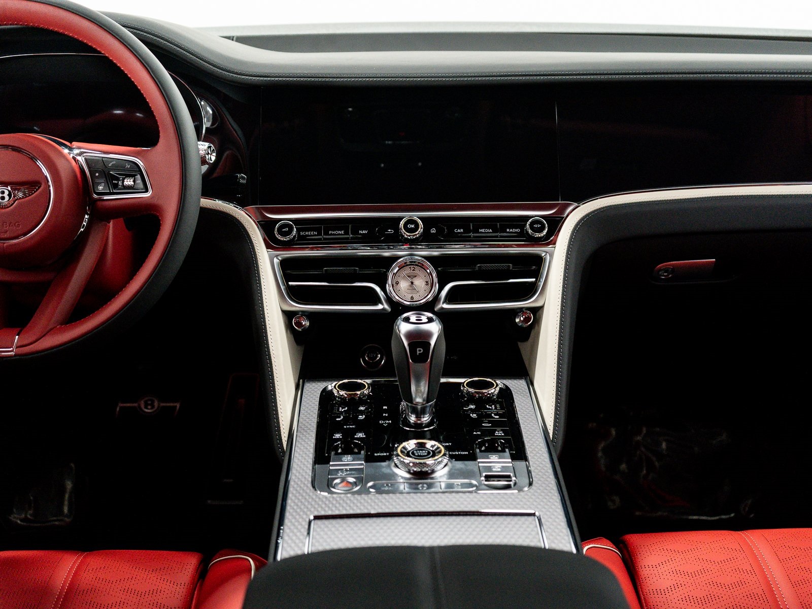 2025 Bentley Flying Spur Mulliner photo 30
