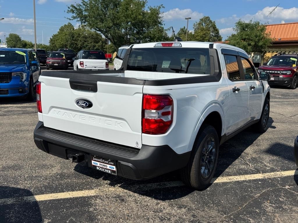 2025 Ford Maverick XLT photo 3