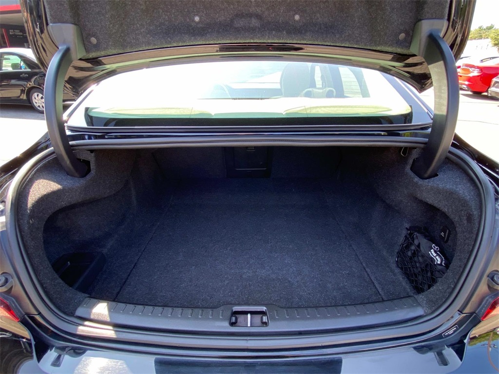 2022 Black Volvo S60 B5 Momentum FWD Sedan