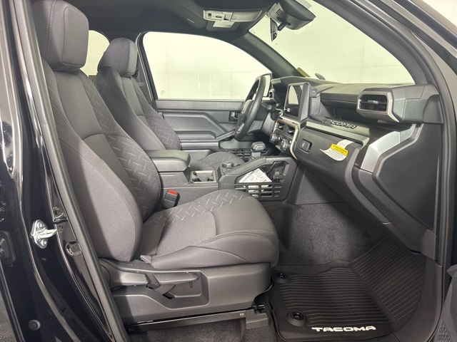 2025 Toyota Tacoma SR5 Double Cab photo 4