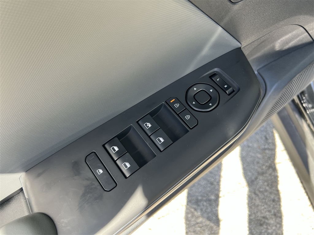 2025 Kia K4 LXS photo 14