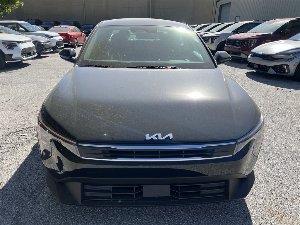 2025 Kia K4 LXS photo 2