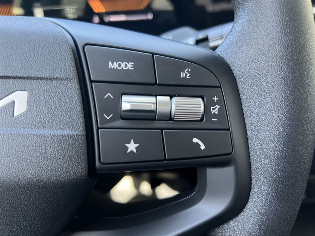 2025 Kia K4 LXS photo 23