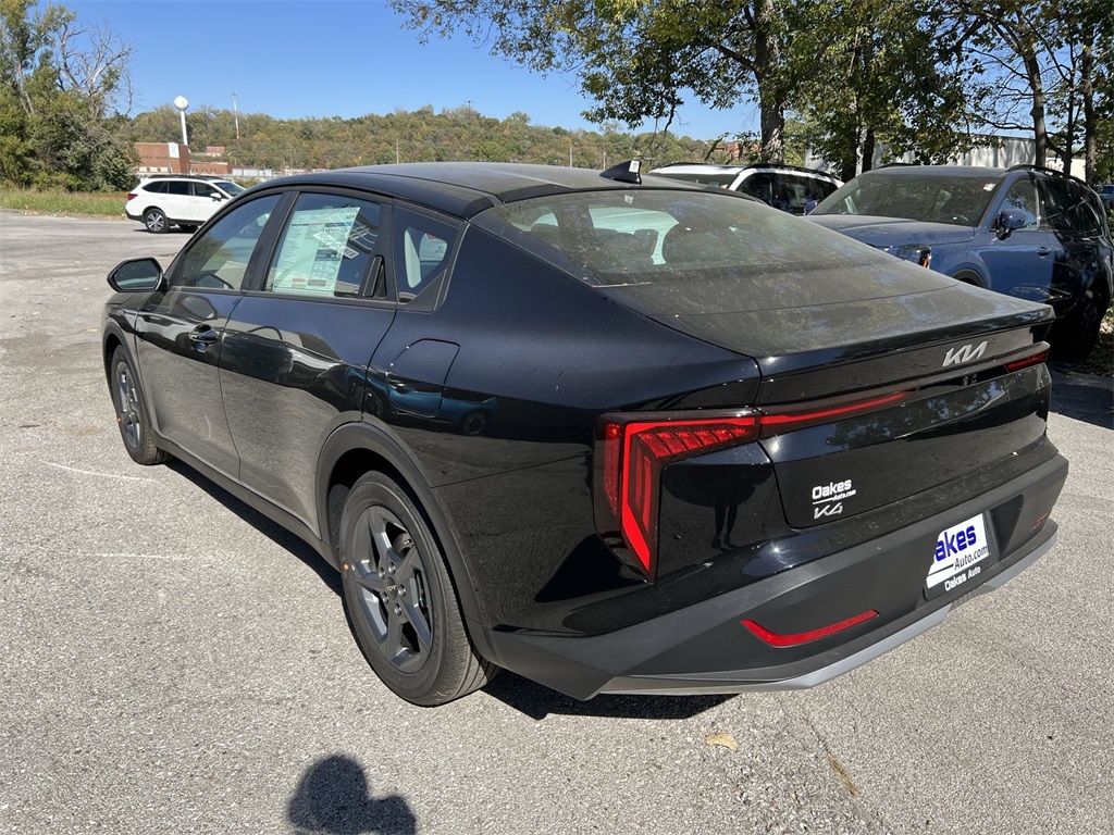 2025 Kia K4 LXS photo 5