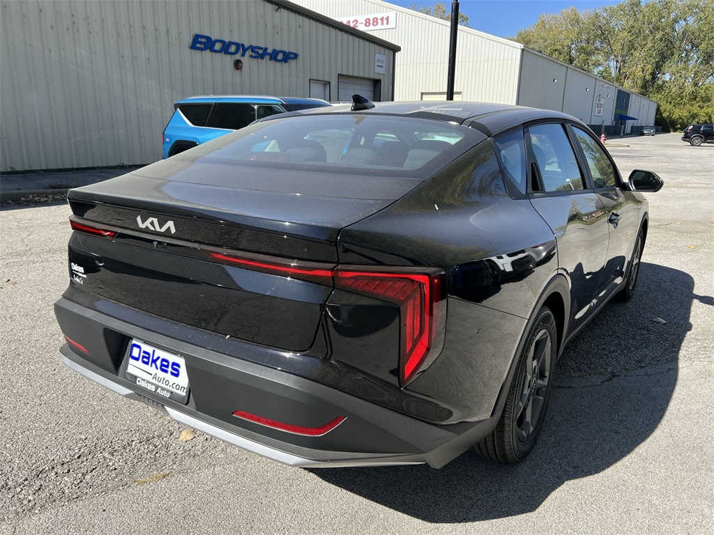2025 Kia K4 LXS photo 7