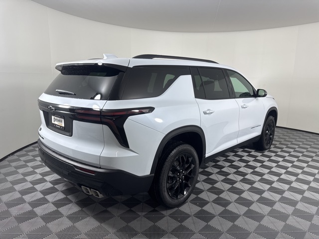 2026 Chevrolet Traverse photo 3