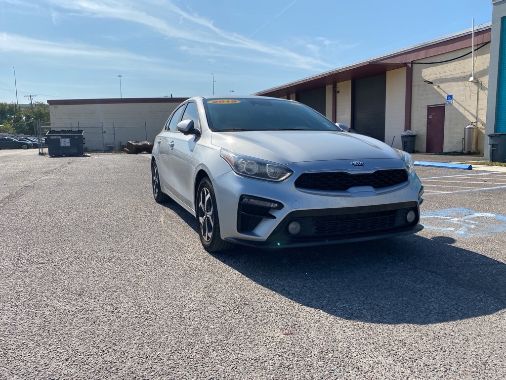 2019 Kia FORTE LXS's photo