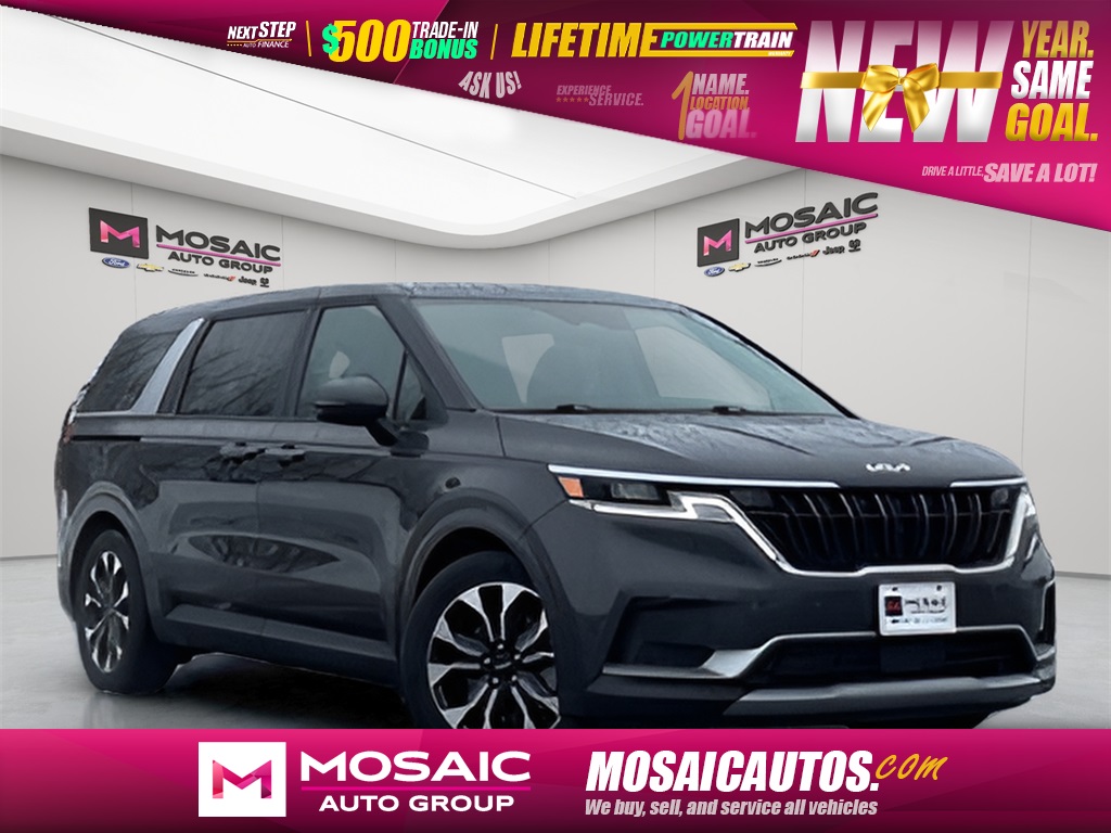 Used 2024 Kia Carnival EX Vans